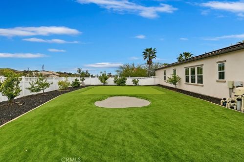 16105 Mariposa Ave, Riverside CA  92504 exterior