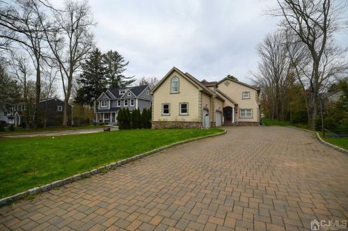 143 Kline Blvd, Berkeley Heights, NJ 07922-1317