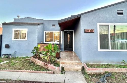 2058 Blenheim St, Riverside, CA 92507-2012