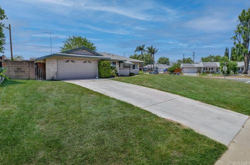 2596 Elizondo Ave, Simi Valley, CA 93065-4778