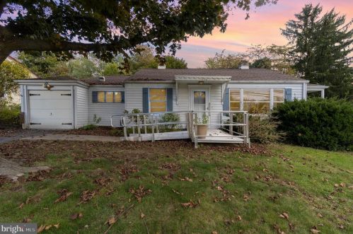 915 Colonial Rd, Harrisburg, PA 17112-1907