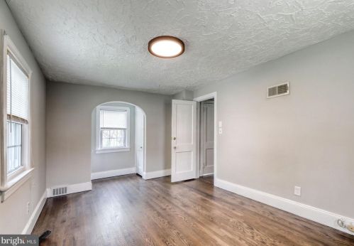 422 Atlantic Ave, Trenton NJ  08629-1503 exterior