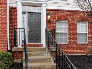 1177 Cavendish Dr, Carmel IN  46032-4649 exterior