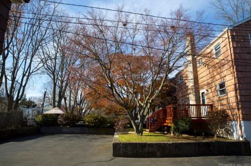 22 Ryan Ave, Norwalk CT  06854-4630 exterior