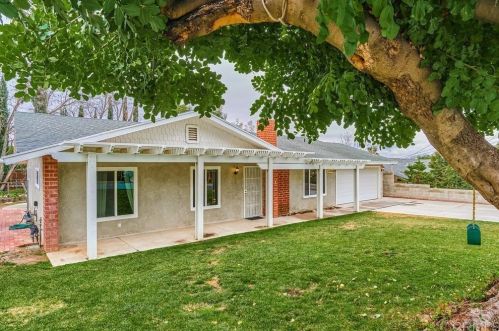 33445 Bodie St, Yucaipa, CA 92399-2127