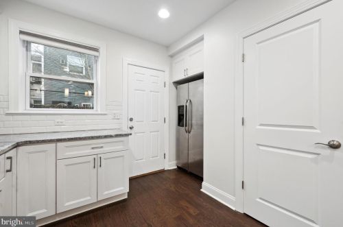 2214 Greenwich St, Philadelphia PA  19146-4207 exterior