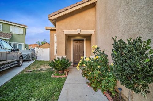 697 Corte San Julian, Perris, CA 92571-4810