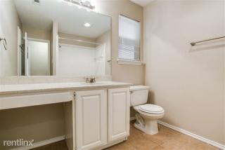 8833 Brushy Creek Trl, Fort Worth TX  76118-7447 exterior