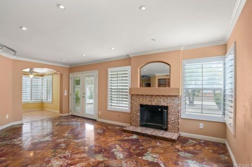 8623 Mesa Oak Dr, Riverside CA  92508-3123 exterior