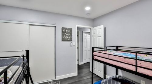 1555 Kimberly Ave, Anaheim CA  92802-2707 exterior