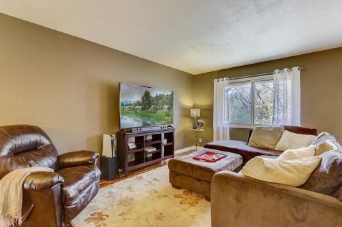 1681 Hickory Hill Dr, Saint Paul MN  55122-2527 exterior