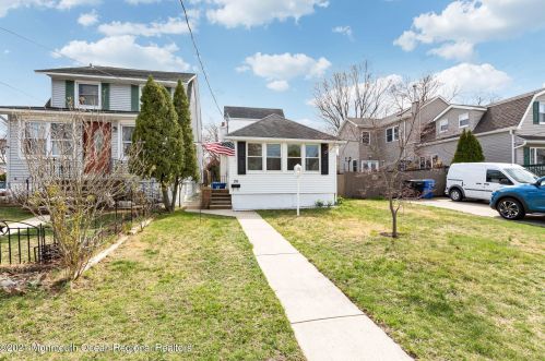 20 Florence Ave, Leonardo, NJ 07737-1015