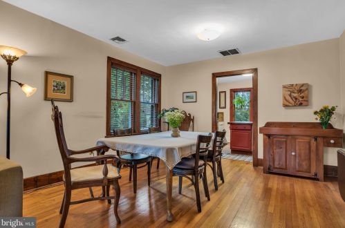 125 Parker St, Carlisle PA  17013-2821 exterior