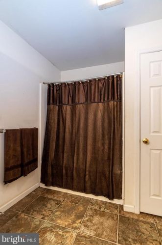 1674 Stony Battery Rd, Lancaster PA  17601-1287 exterior