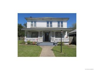 512 Moore St, Henryetta, OK 74437-5200