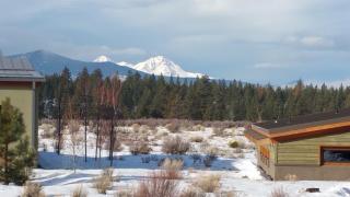 18989 Squirreltail Loop, Bend OR  97701-5932 exterior