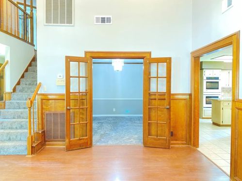 471 Stephen F Austin Dr, Conroe TX  77302-3121 exterior