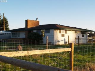 626 Jefferson Scio Dr, Jefferson, OR 97352-9423