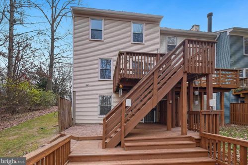 9048 Saffron Ln, Silver Spring MD 20901-4272 exterior