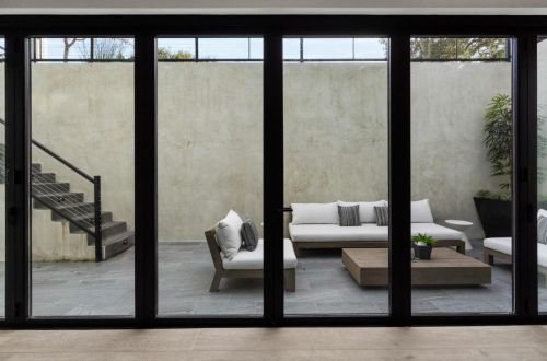 1575 Grant Rd, Los Altos CA  94024-6149 exterior