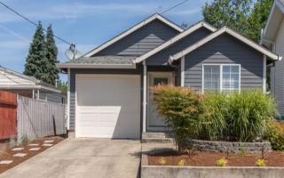 3427 Halleck St, Portland, OR 97217-7235
