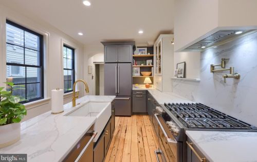 330 Mary St, Lancaster PA  17603-3328 exterior