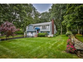 11 Gordon Rd, Derry, NH 03038-4351