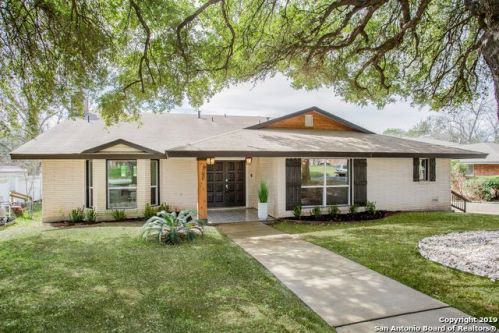 309 Towne Vue Dr, San Antonio TX  78213-2519 exterior