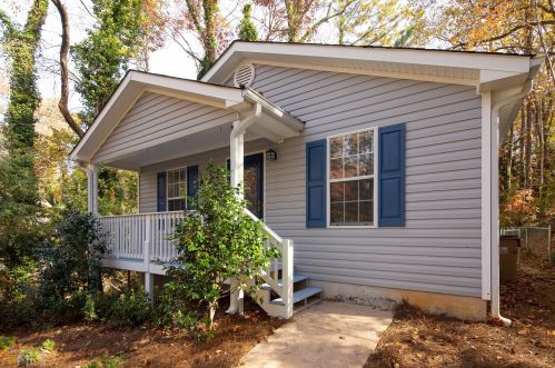 9305 Horseshoe Bnd, Gainesville, GA 30506-6730