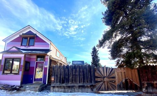 211 4th St, Leadville, CO 80461-3217