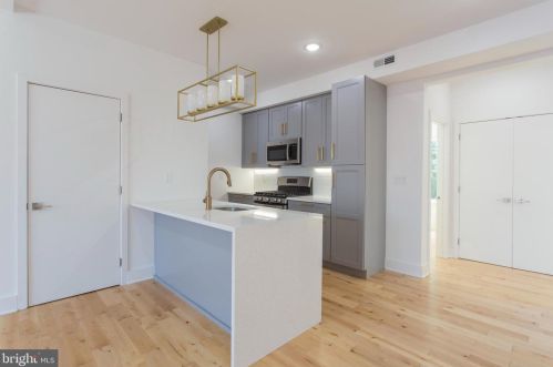 2646-48 Manton St, Philadelphia, PA 19146-3812