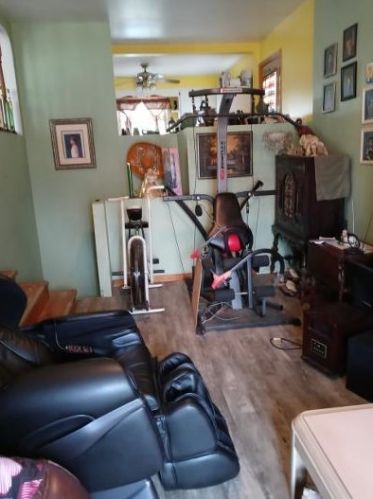 408 Itasca St, Wood Dale, IL 60191-1408
