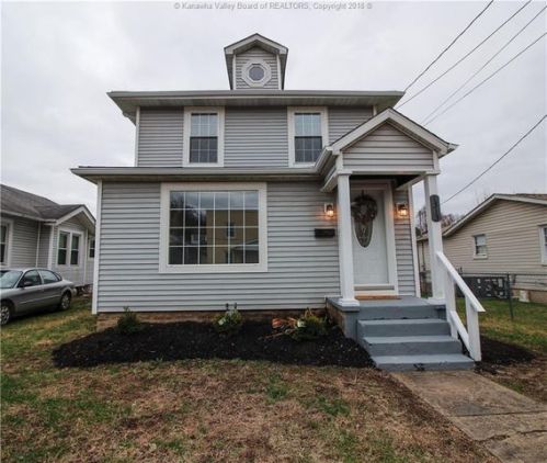 1313 Moore Ave, Dunbar WV  25064-2523 exterior