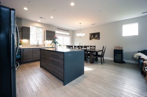 19805 Honey Hill Dr, Middletown, CA 95467-8393