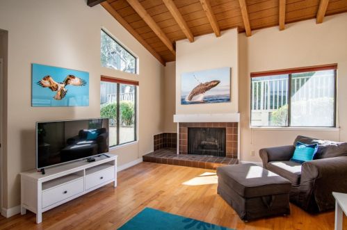 605 Sage Ct, Del Monte Park, CA 93950-5017