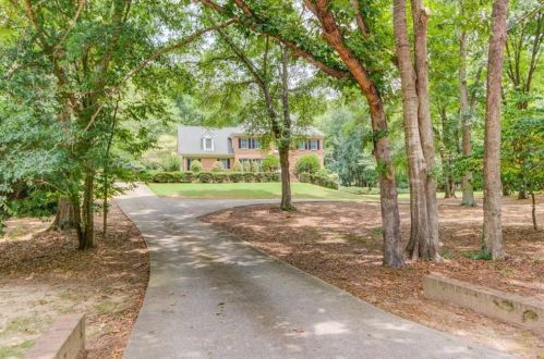 30 Highlands Ln, Oxford, GA 30054-2927