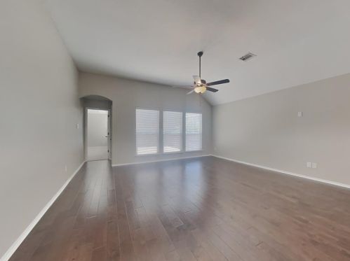 5504 Parkview Hills Ln, Fort Worth TX  76179-6710 exterior