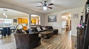 4819 Mission Lake Ct, Richmond TX  77407-8069 exterior