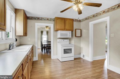 1550 Trindle Rd, Carlisle PA  17015-9759 exterior