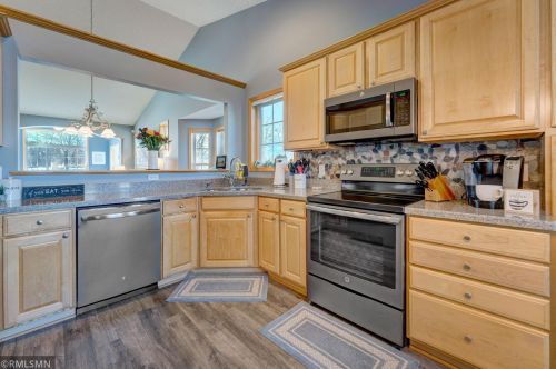 493 Holly Ln, Saint Paul MN  55128-7091 exterior