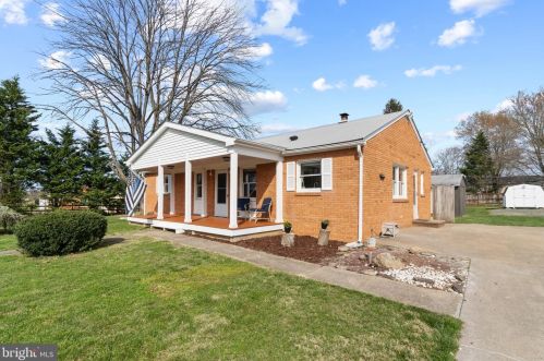 4073 Stanberry Ave, Marshall, VA 20115-3213