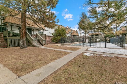2700 Holly St, Denver CO  80222-7044 exterior