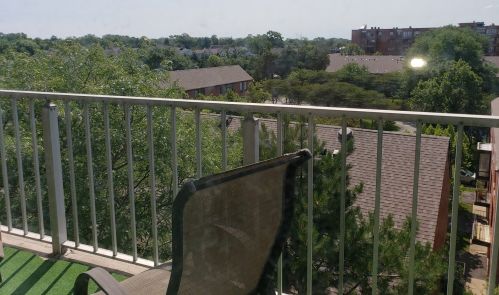 4000 Triumvera Dr, Glenview, IL 60025-3876