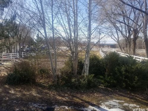 1955 Hwy 89, Perry UT 84302-4200 exterior