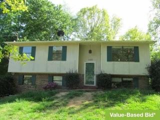 1047 Forest Dr, Cleveland, TN 37323-0325