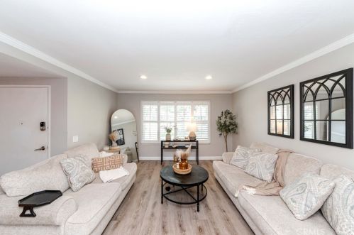 4657 Larwin Ave, Cypress, CA 90630-3510