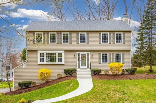 21 Wildwood Rd, Farmington, CT 06032-1112