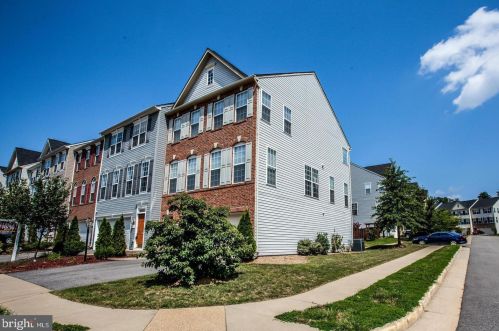 2234 Henry Watts Loop, Woodbridge, VA 22191-6107