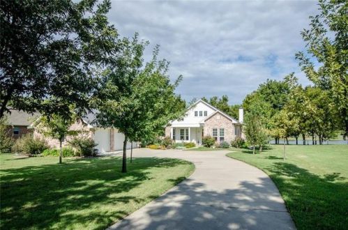 421 Moonlight Dr, Corsicana, TX 75109-9563