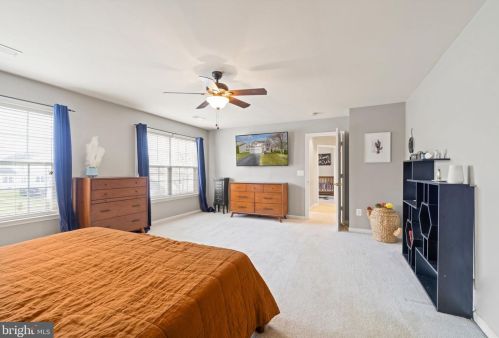 18799 Pier Trail Dr, Triangle VA  22172-2351 exterior